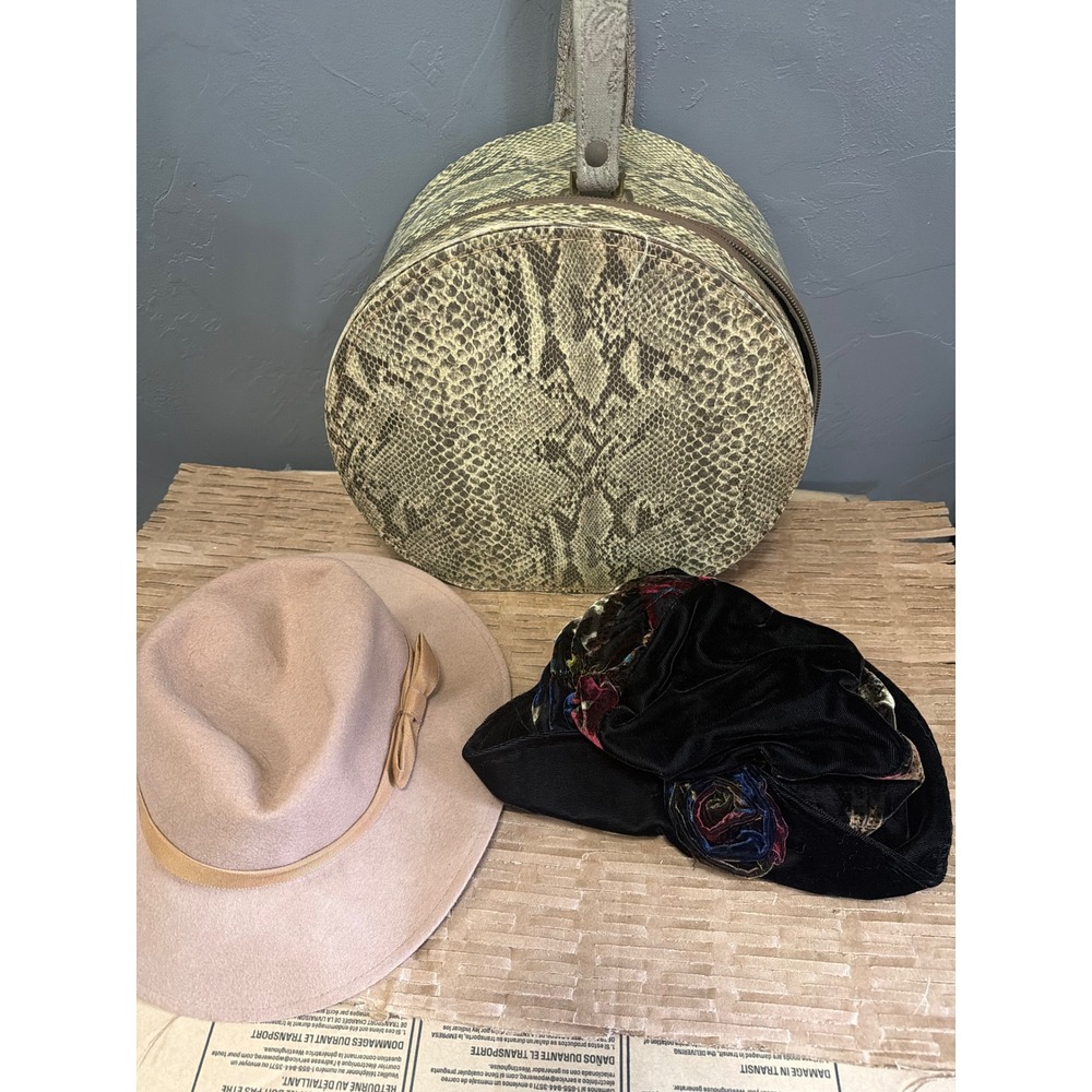 Vintage Lancaster Wool Fedora Tan Cloche Velvet Hat & Snakeskin Hat Box Set MCM